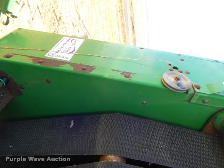 image for item DA7516 John Deere 385 round baler