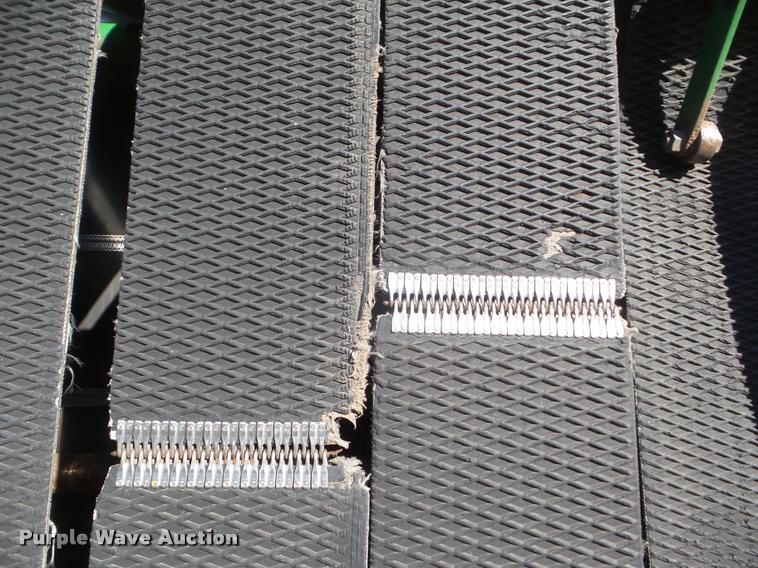 image for item DA7516 John Deere 385 round baler