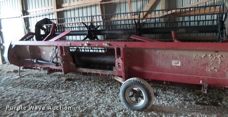 image for item DA9370 1989 Case IH 1020 head