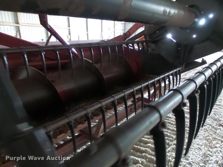 image for item DA9370 1989 Case IH 1020 head