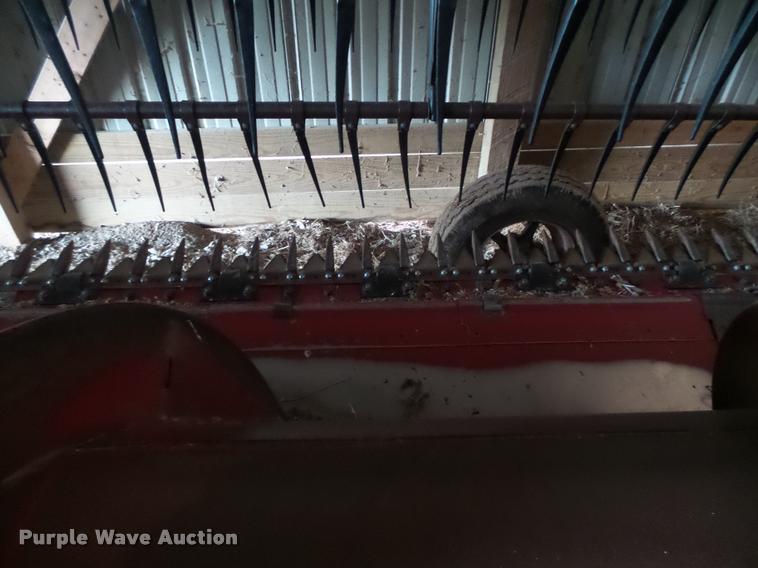 image for item DA9370 1989 Case IH 1020 head