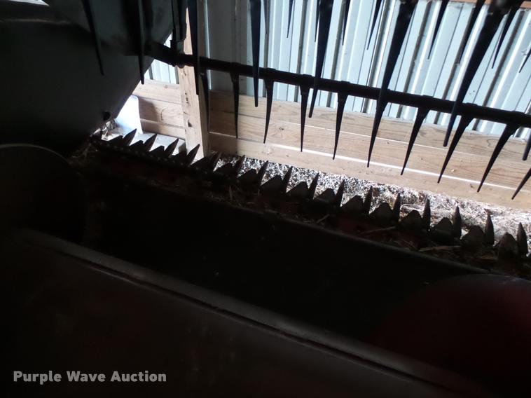 image for item DA9370 1989 Case IH 1020 head