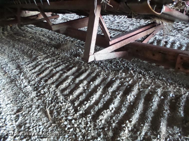 image for item DA9370 1989 Case IH 1020 head