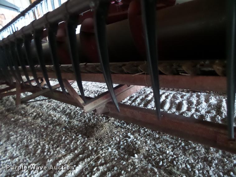 image for item DA9370 1989 Case IH 1020 head