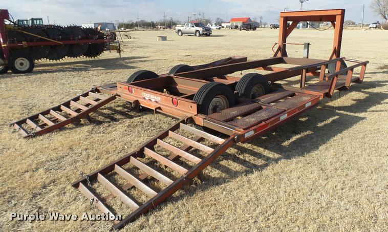 image for item DB1836 1993 Donahue EXG-160 windrower trailer