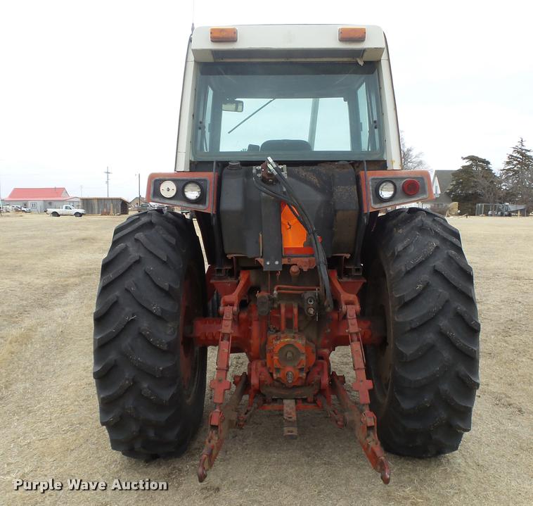 image for item DB1843 International 1086 tractor