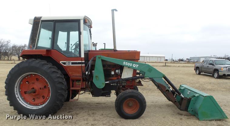 image for item DB1843 International 1086 tractor