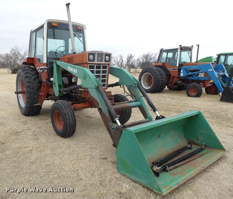 image for item DB1843 International 1086 tractor