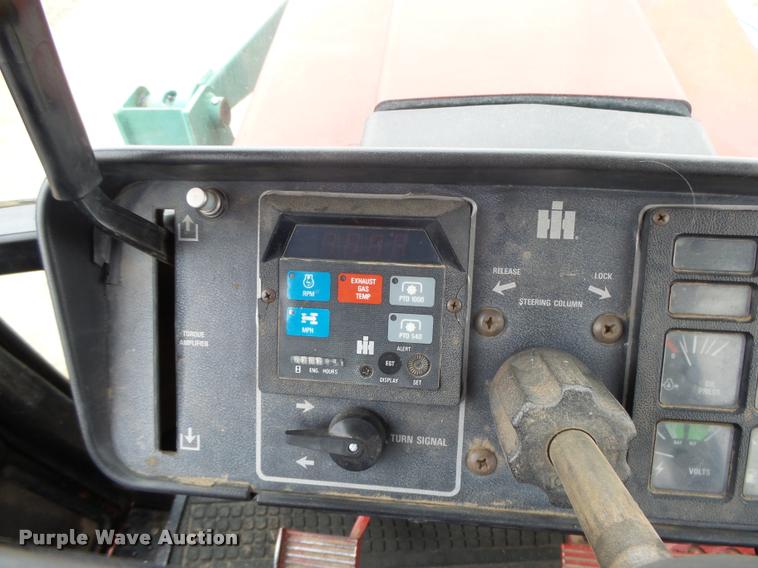 image for item DB1843 International 1086 tractor