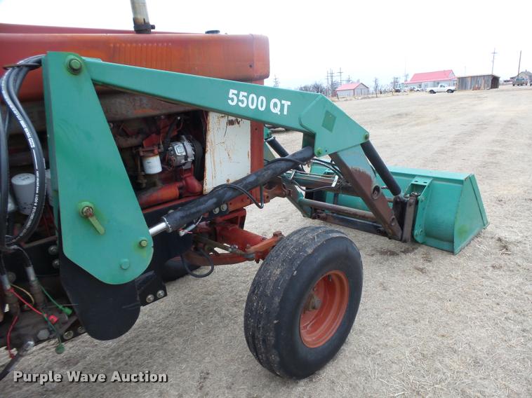 image for item DB1843 International 1086 tractor