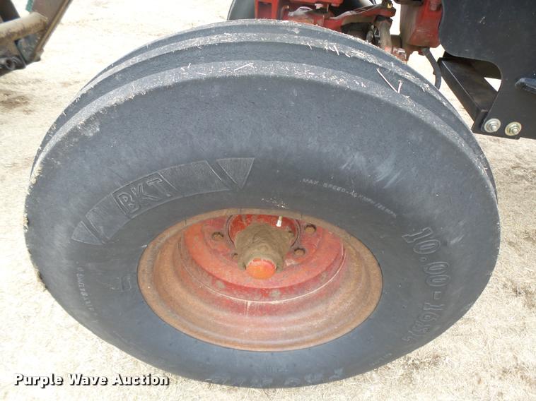 image for item DB1843 International 1086 tractor