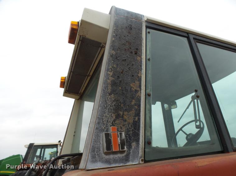 image for item DB1843 International 1086 tractor