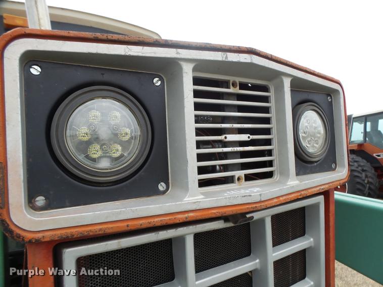 image for item DB1843 International 1086 tractor