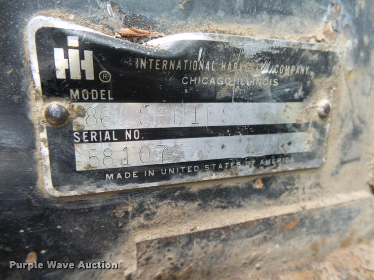 image for item DB1843 International 1086 tractor