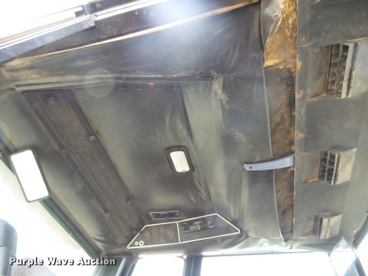 image for item DB1844 International 1086 tractor