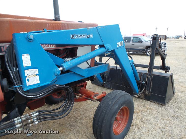 image for item DB1844 International 1086 tractor