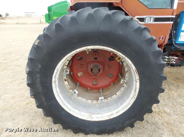 image for item DB1844 International 1086 tractor