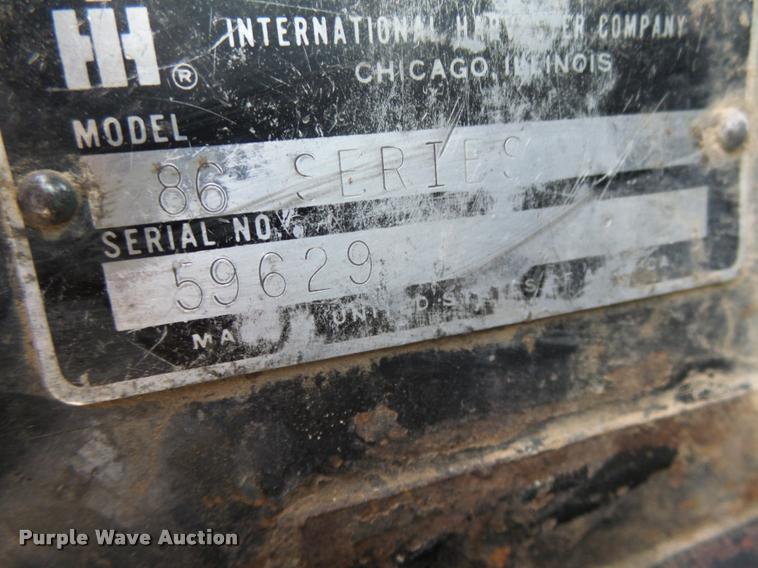 image for item DB1844 International 1086 tractor