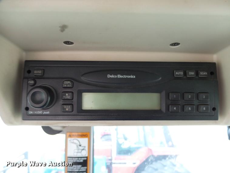 image for item DB1845 2008 John Deere 7130 MFWD tractor