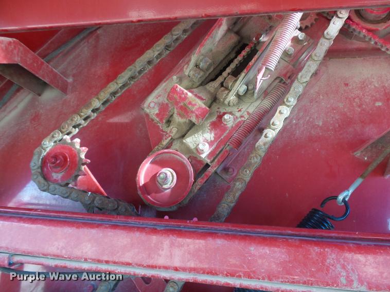 image for item DB1851 2005 Case IH RBX562 round baler