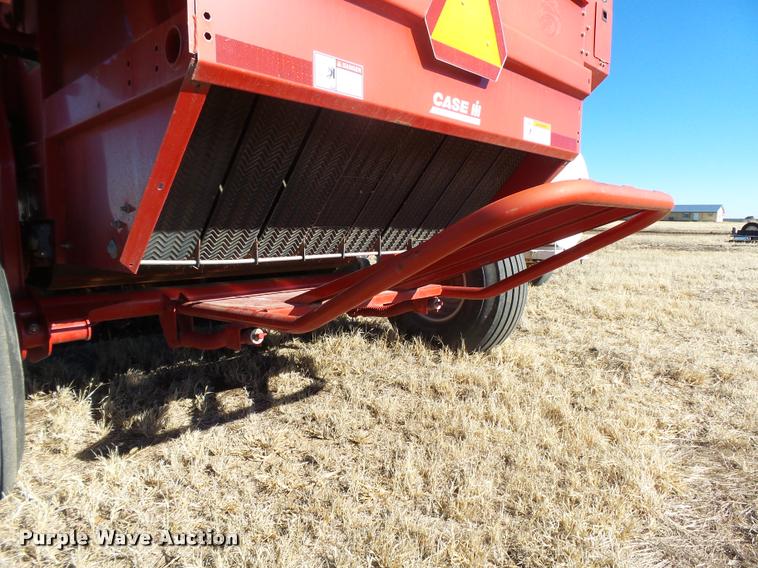 image for item DB1851 2005 Case IH RBX562 round baler