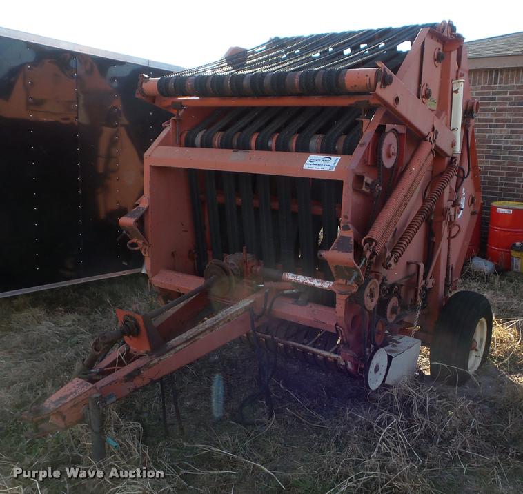 image for item DB2288 Hesston Rounder 5500 round baler