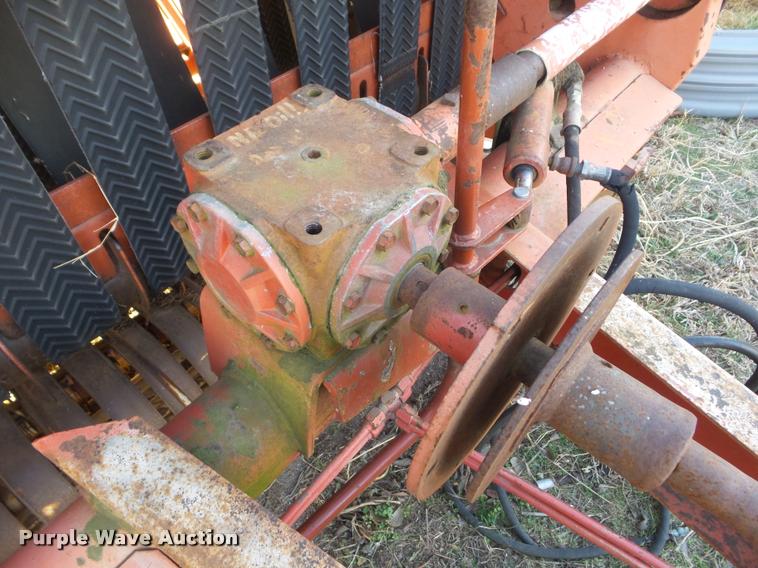 image for item DB2288 Hesston Rounder 5500 round baler