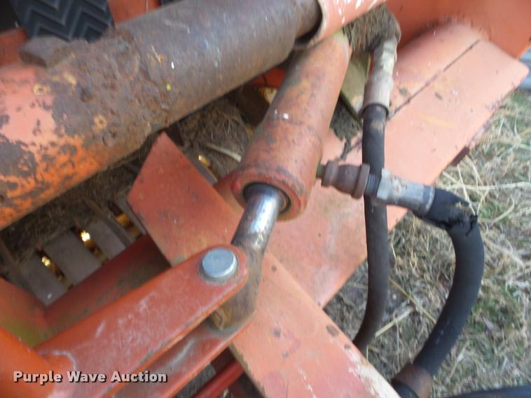 image for item DB2288 Hesston Rounder 5500 round baler