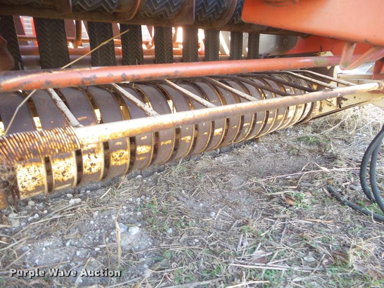 image for item DB2288 Hesston Rounder 5500 round baler