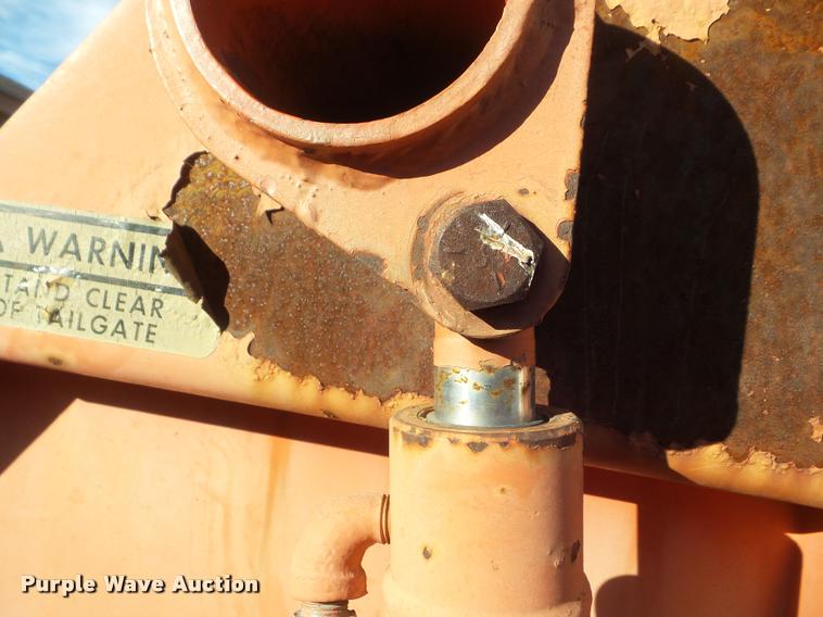 image for item DB2288 Hesston Rounder 5500 round baler