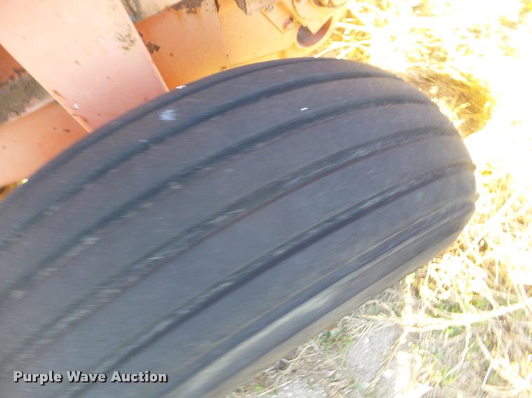 image for item DB2288 Hesston Rounder 5500 round baler