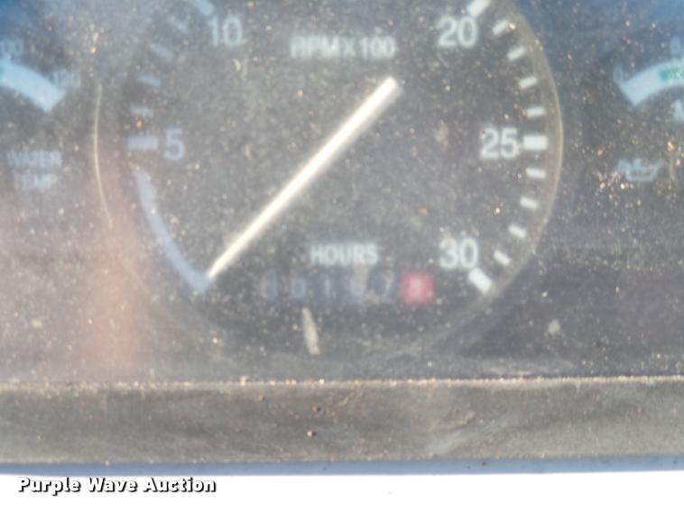 image for item DB2315 2005 Lenar LE354 MFWD tractor