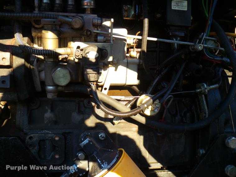 image for item DB2315 2005 Lenar LE354 MFWD tractor