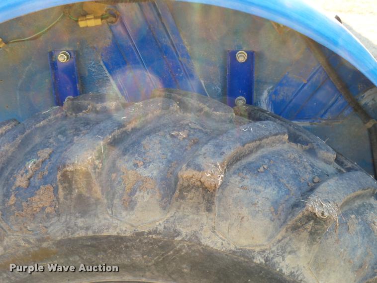 image for item DB2315 2005 Lenar LE354 MFWD tractor