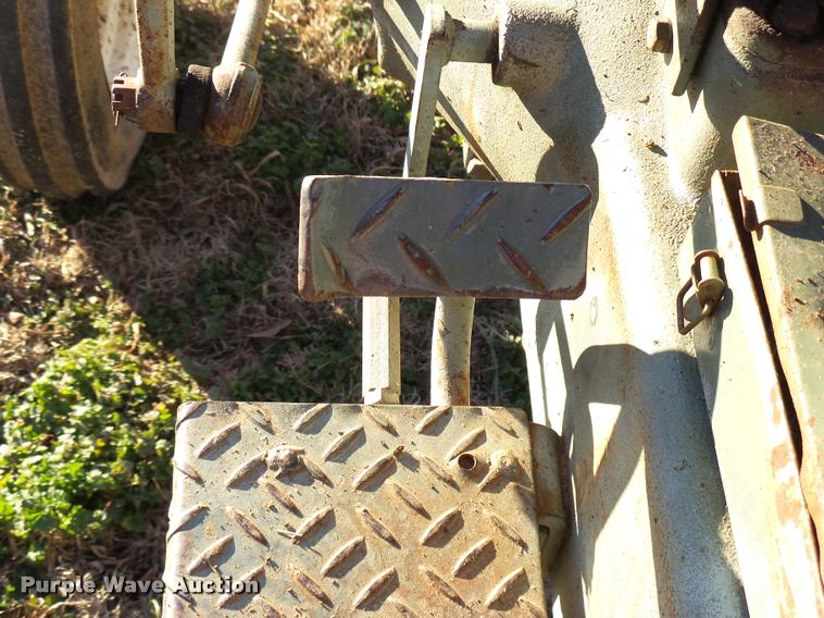 image for item DB2317 Yanmar YM1700 tractor