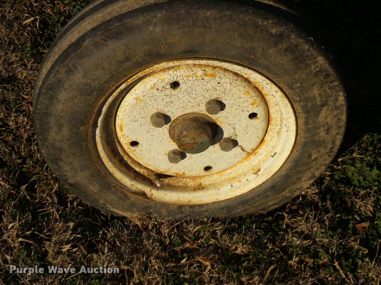 image for item DB2317 Yanmar YM1700 tractor