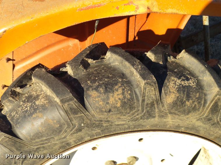 image for item DB2317 Yanmar YM1700 tractor