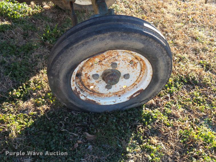 image for item DB2317 Yanmar YM1700 tractor