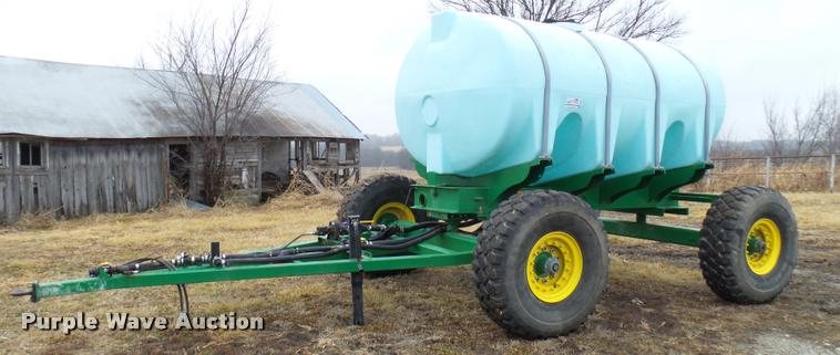 image for item DB2896 2014 liquid fertilizer cart