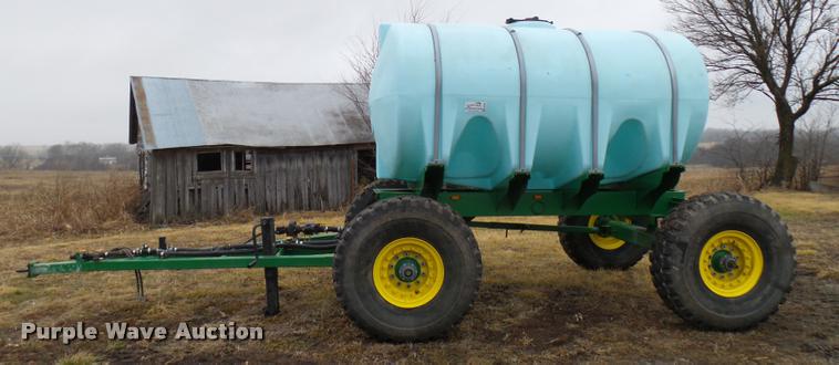 image for item DB2896 2014 liquid fertilizer cart
