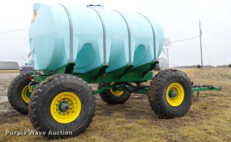 image for item DB2896 2014 liquid fertilizer cart