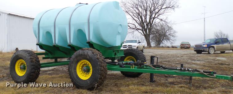 image for item DB2896 2014 liquid fertilizer cart