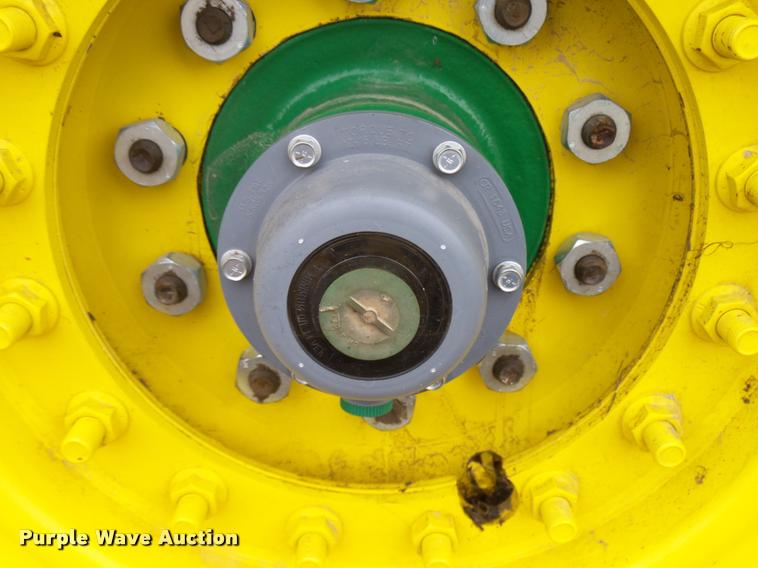 image for item DB2896 2014 liquid fertilizer cart