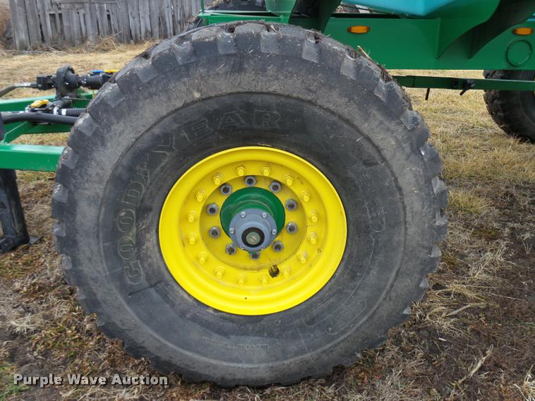 image for item DB2896 2014 liquid fertilizer cart