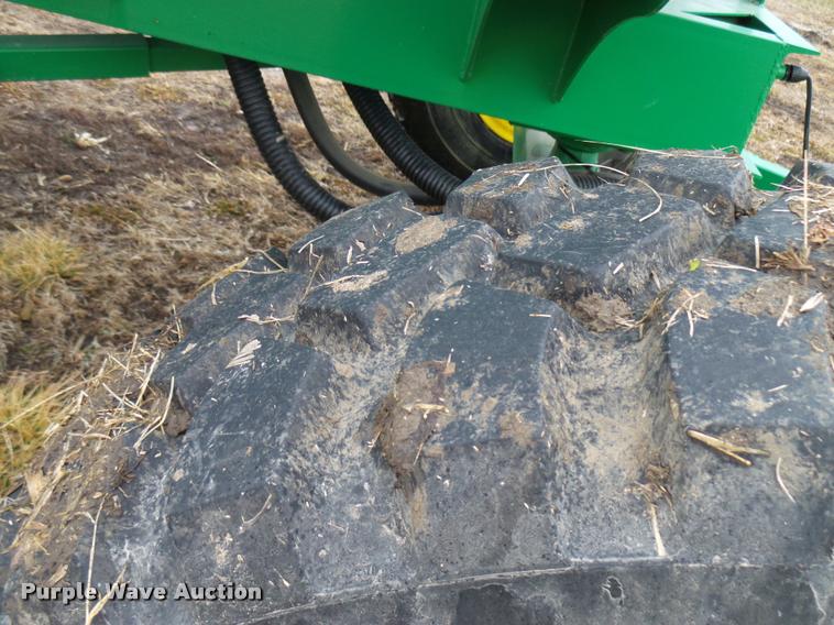 image for item DB2896 2014 liquid fertilizer cart