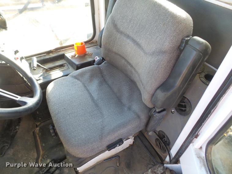 image for item DB2955 1999 SpraCoupe 4440 self-propelled sprayer