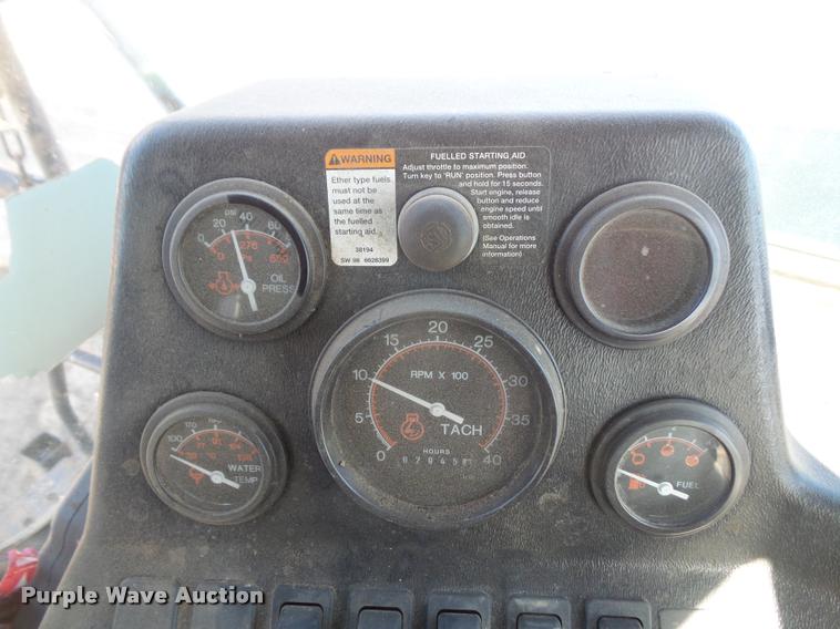 image for item DB2955 1999 SpraCoupe 4440 self-propelled sprayer