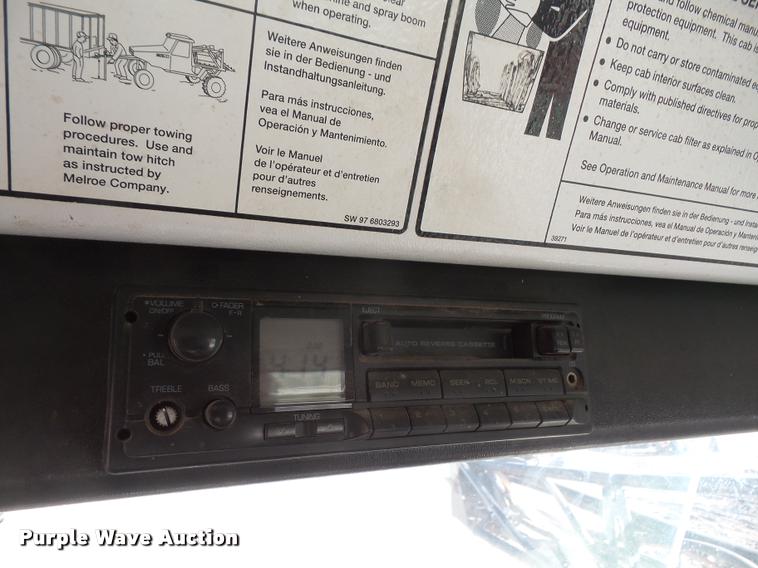 image for item DB2955 1999 SpraCoupe 4440 self-propelled sprayer