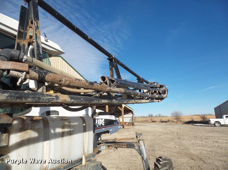 image for item DB2955 1999 SpraCoupe 4440 self-propelled sprayer