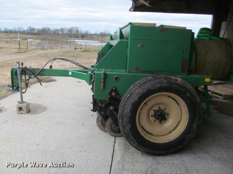 image for item J2646 Great Plains 1005NG no-till grain drill
